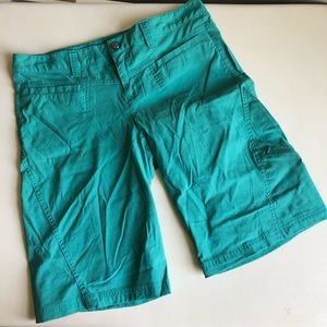 Athleta Dipper Bermuda teal Hiking Shorts